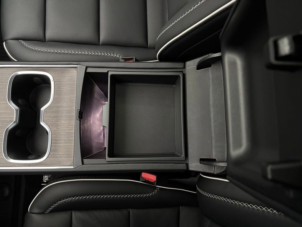 New 2026 GMC Acadia Denali w/ Super Cruise Package image 35