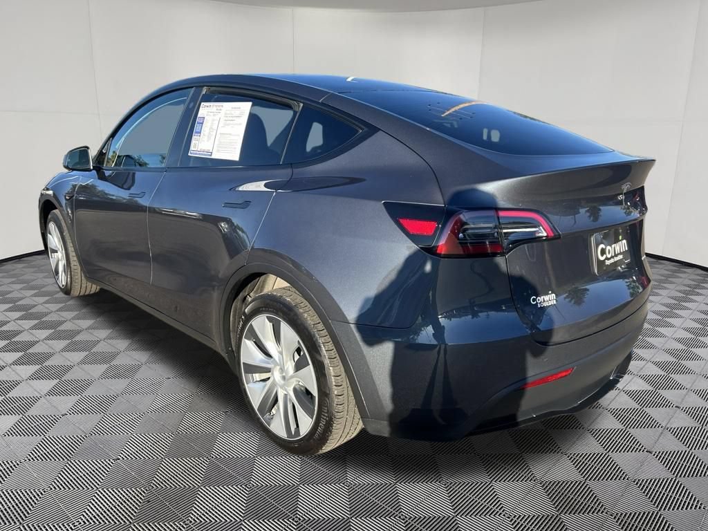 Used 2023 Tesla Model Y Long Range AWD/4WD image 5