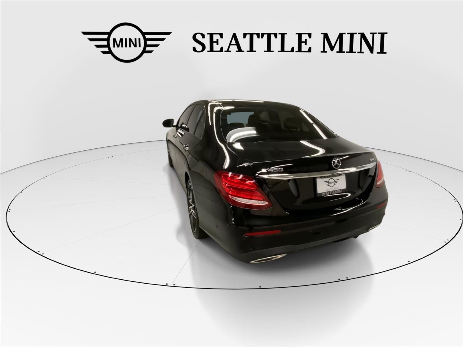 Used 2019 Mercedes-Benz E 450 4MATIC Sedan image 9
