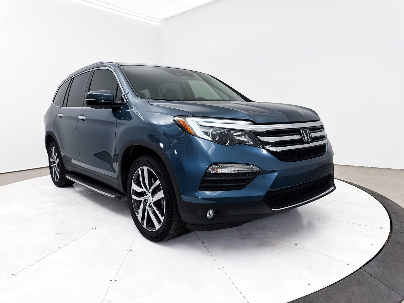 Used 2017 Honda Pilot Elite image 13