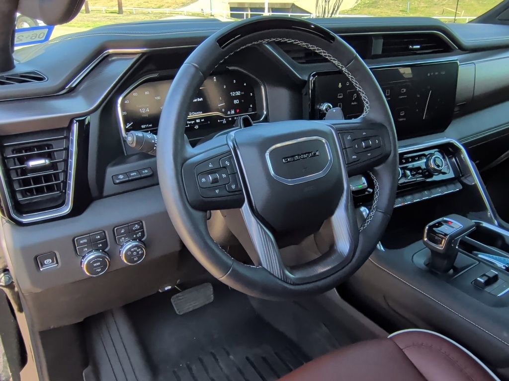 Used 2025 GMC Sierra 1500 Denali Ultimate image 15