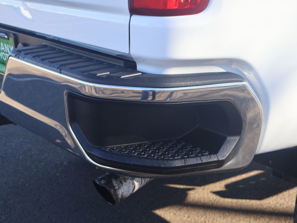 Used 2023 Chevrolet Silverado 3500 LT w/ Convenience Package AWD/4WD image 14