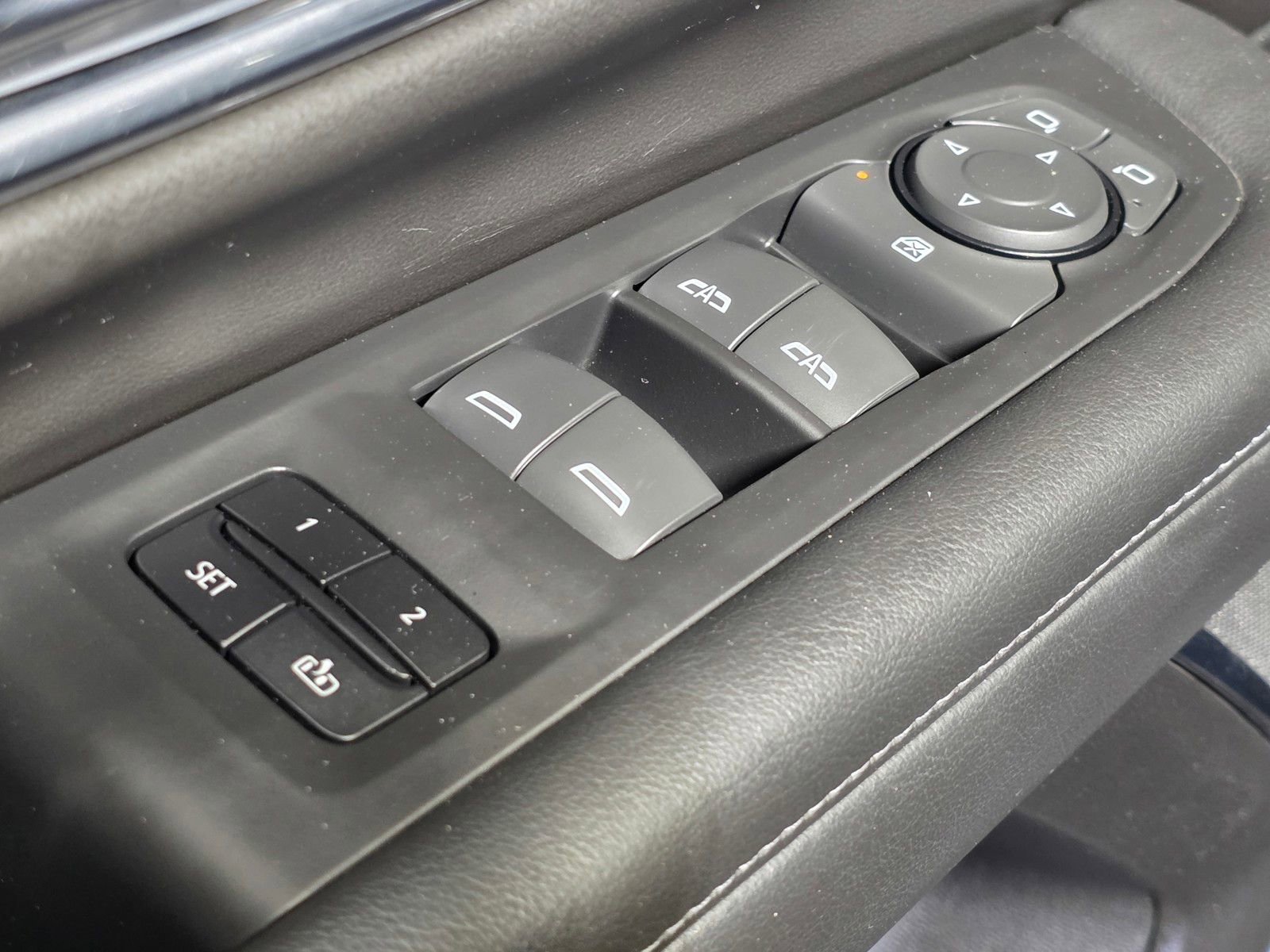 Used 2023 Chevrolet Tahoe Z71 AWD/4WD image 23