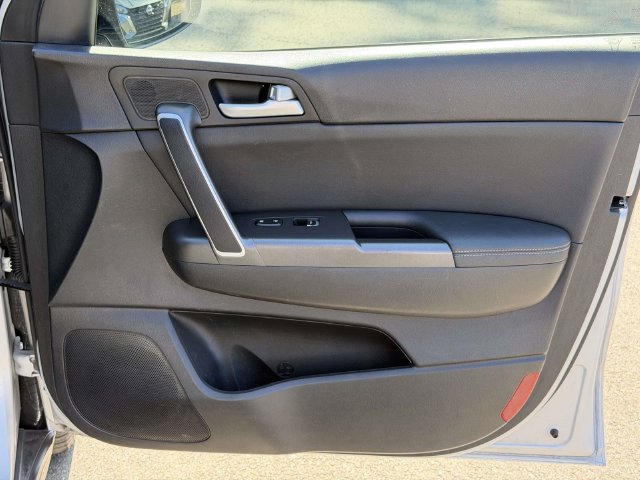 Used 2020 Kia Sportage S w/ S Sunroof Package AWD/4WD image 7