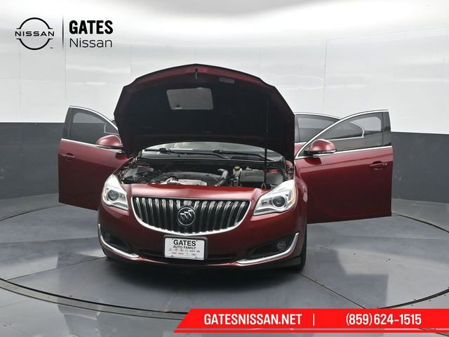 Used 2017 Buick Regal Premium w/ Driver Confidence Package #2 FWD image 54