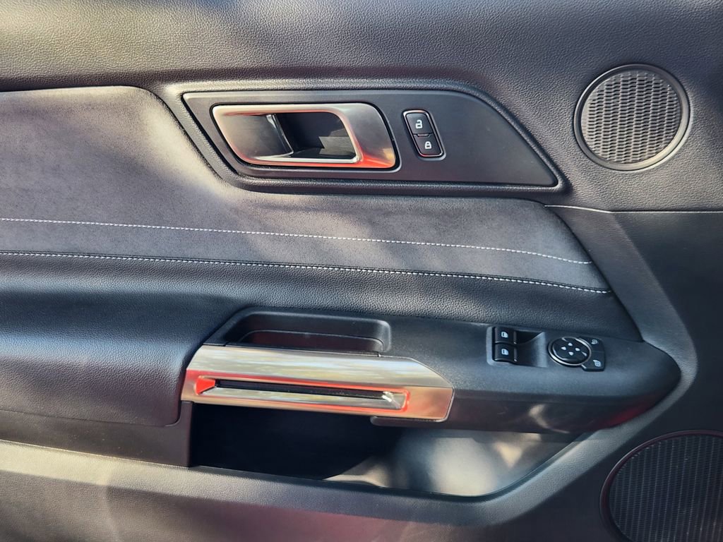 Used 2020 Ford Mustang Shelby GT350 w/ Technology Package image 27