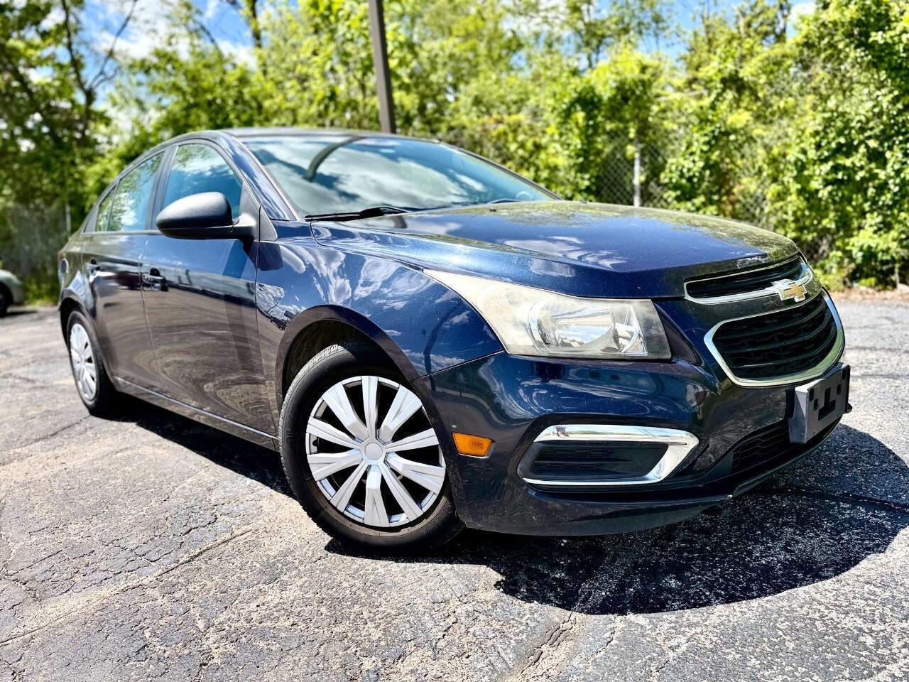 Used 2016 Chevrolet Cruze LS FWD image 1