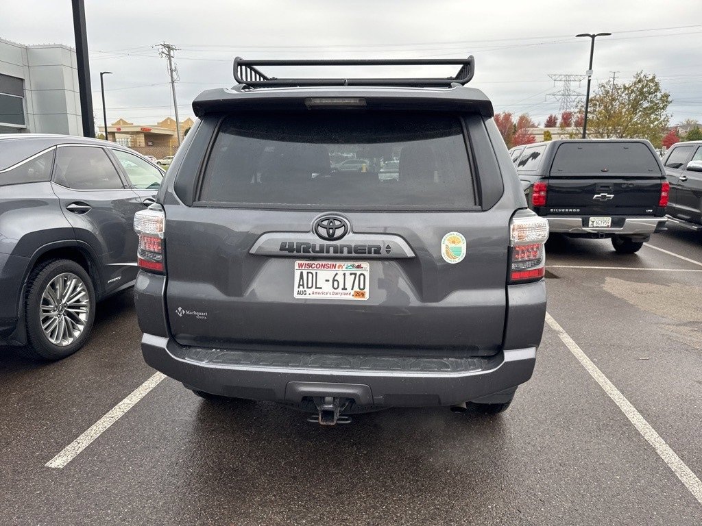 Used 2022 Toyota 4Runner SR5 Premium image 12