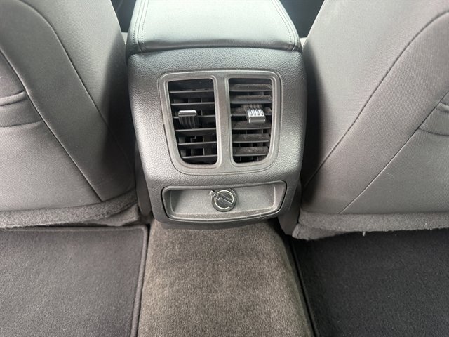 Used 2012 Ford Taurus SEL FWD image 19