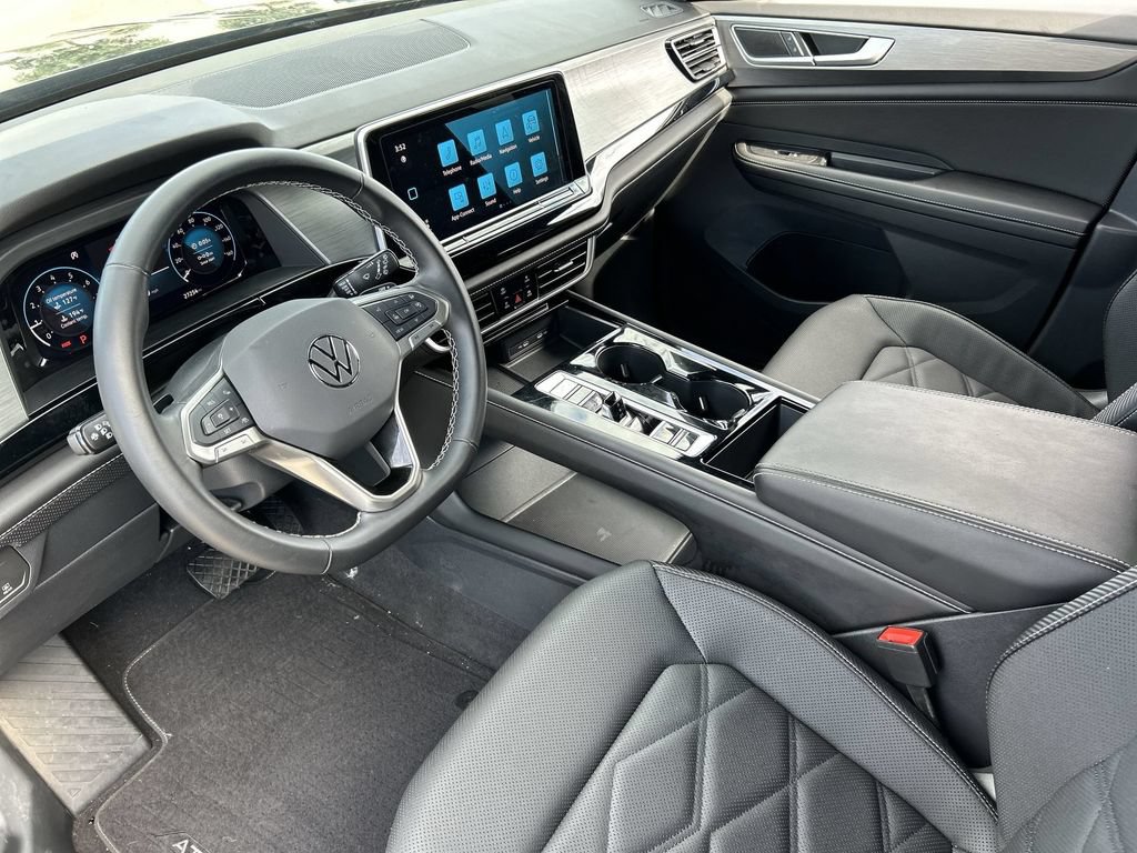 Used 2024 Volkswagen Atlas Cross Sport SE FWD image 10