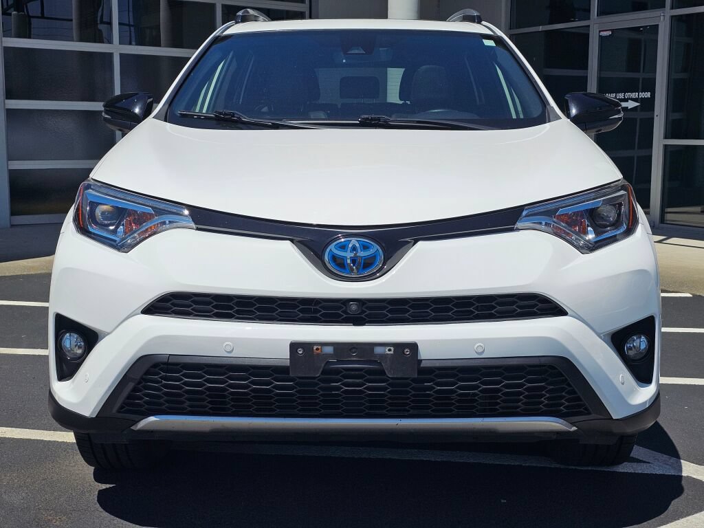 Used 2018 Toyota RAV4 SE w/ Advanced Technology Package AWD/4WD image 8