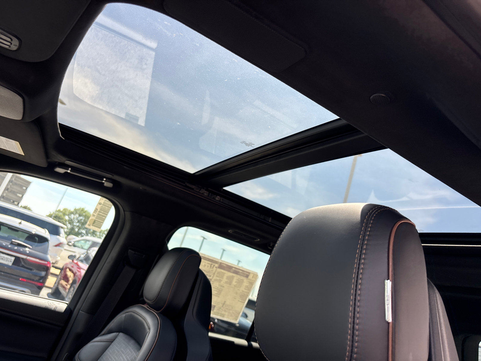 New 2026 Lincoln Navigator Black Label AWD/4WD image 25