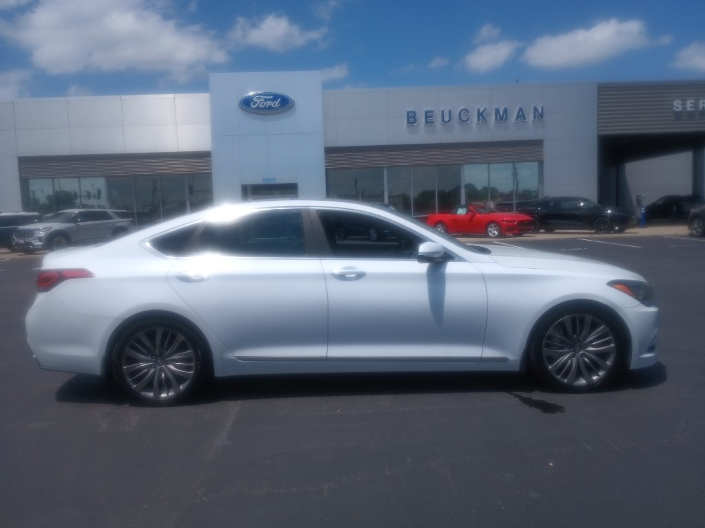 Used 2015 Hyundai Genesis 5.0 RWD image 9