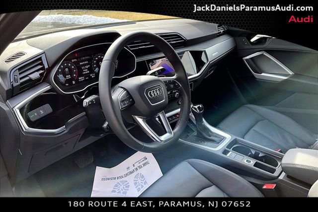 Used 2025 Audi Q3 2.0T Premium w/ Convenience Package image 11