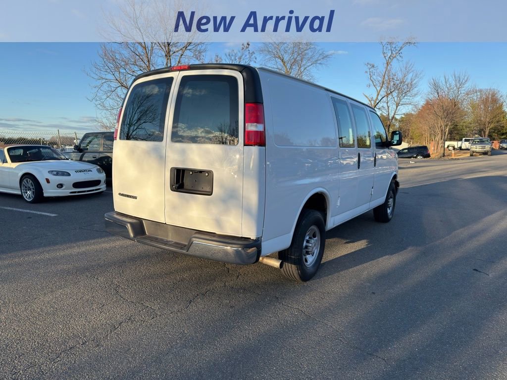 Certified 2024 Chevrolet Express 2500 Work Van w/ Driver Convenience Package image 3