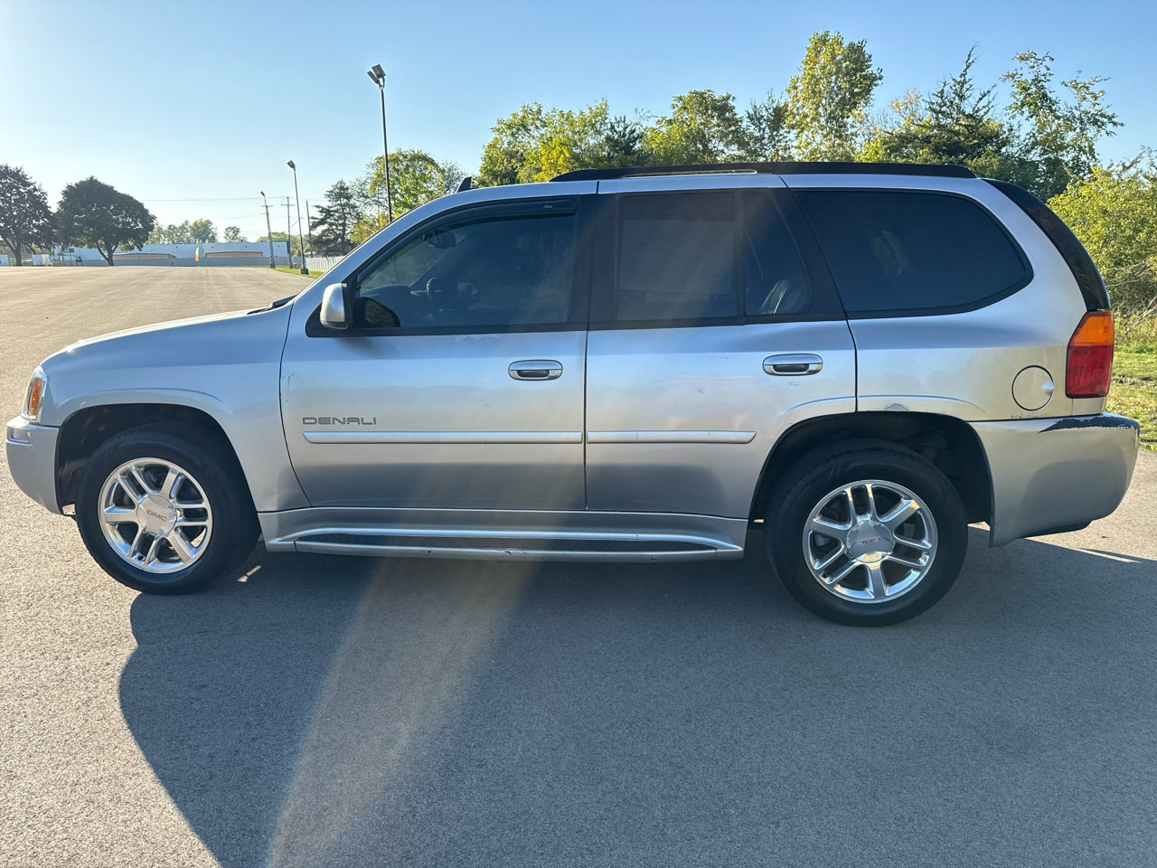 Used 2006 GMC Envoy Denali image 8