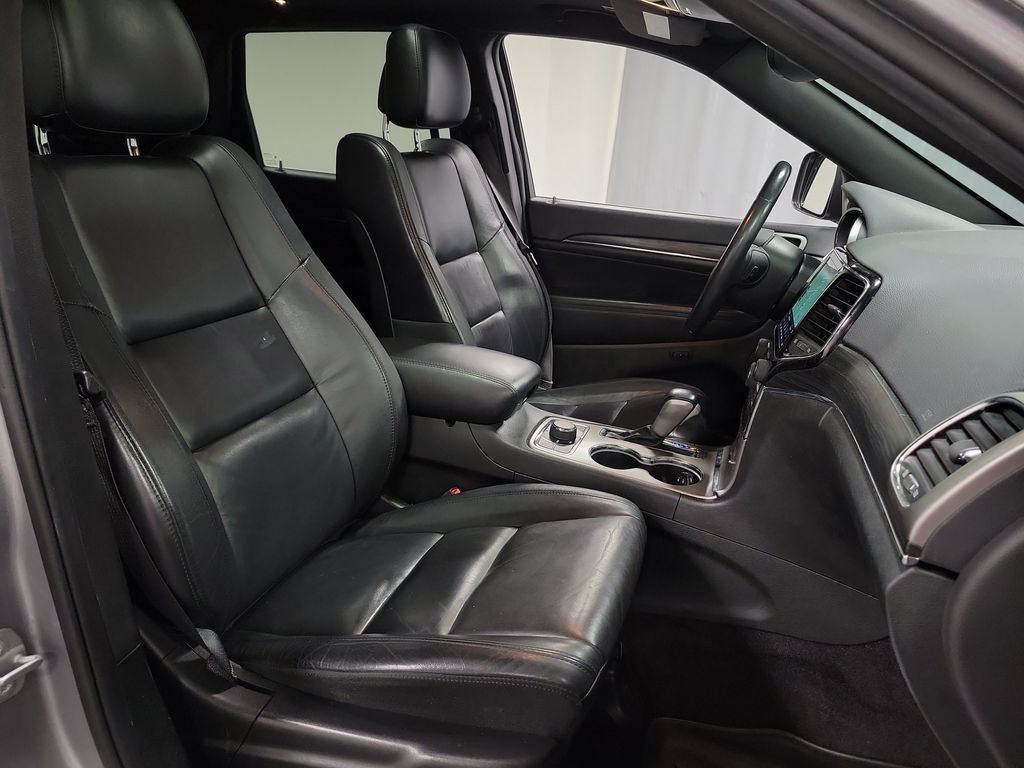 Used 2019 Jeep Grand Cherokee Limited AWD/4WD image 29