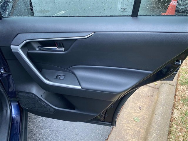 Used 2021 Toyota RAV4 XLE image 33