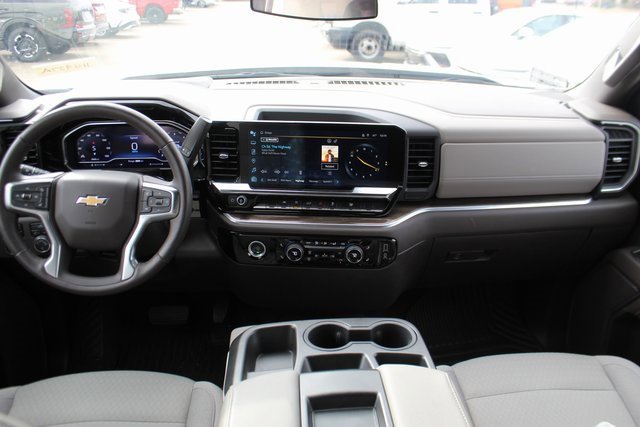 Used 2022 Chevrolet Silverado 1500 LT image 12