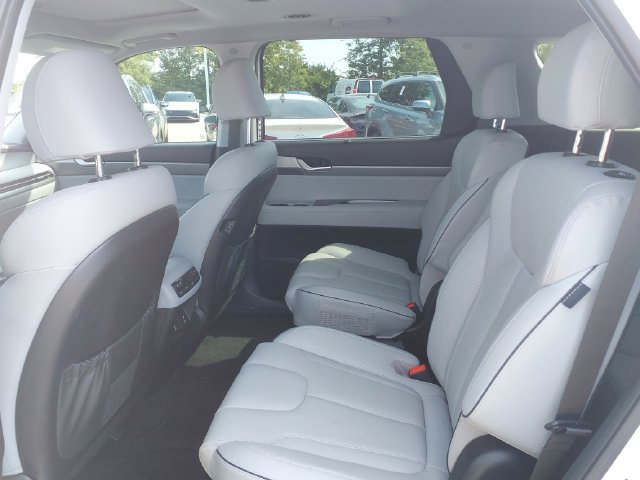 Certified 2025 Hyundai Palisade SEL FWD image 11