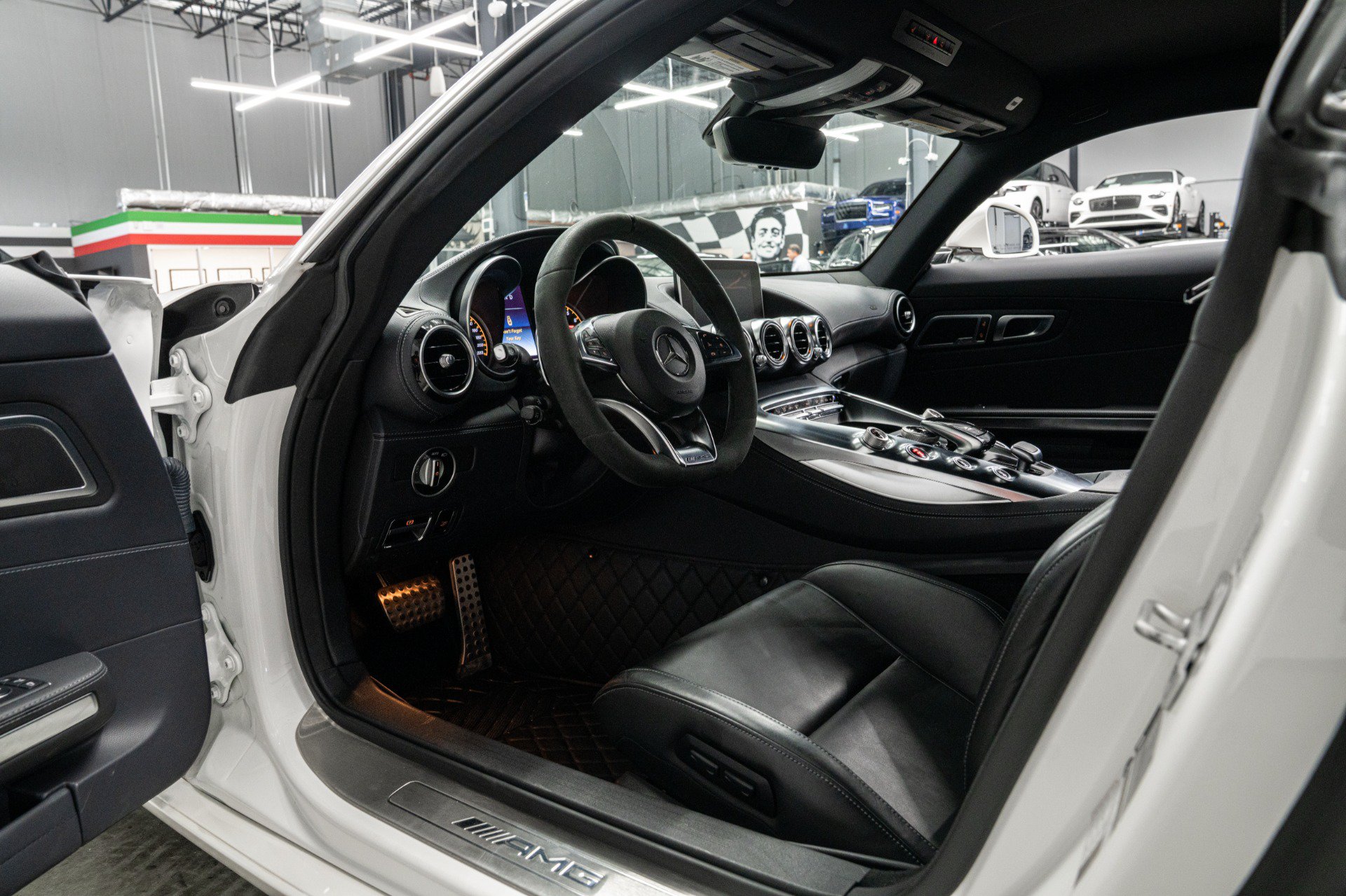 Used 2016 Mercedes-Benz AMG GT S image 30