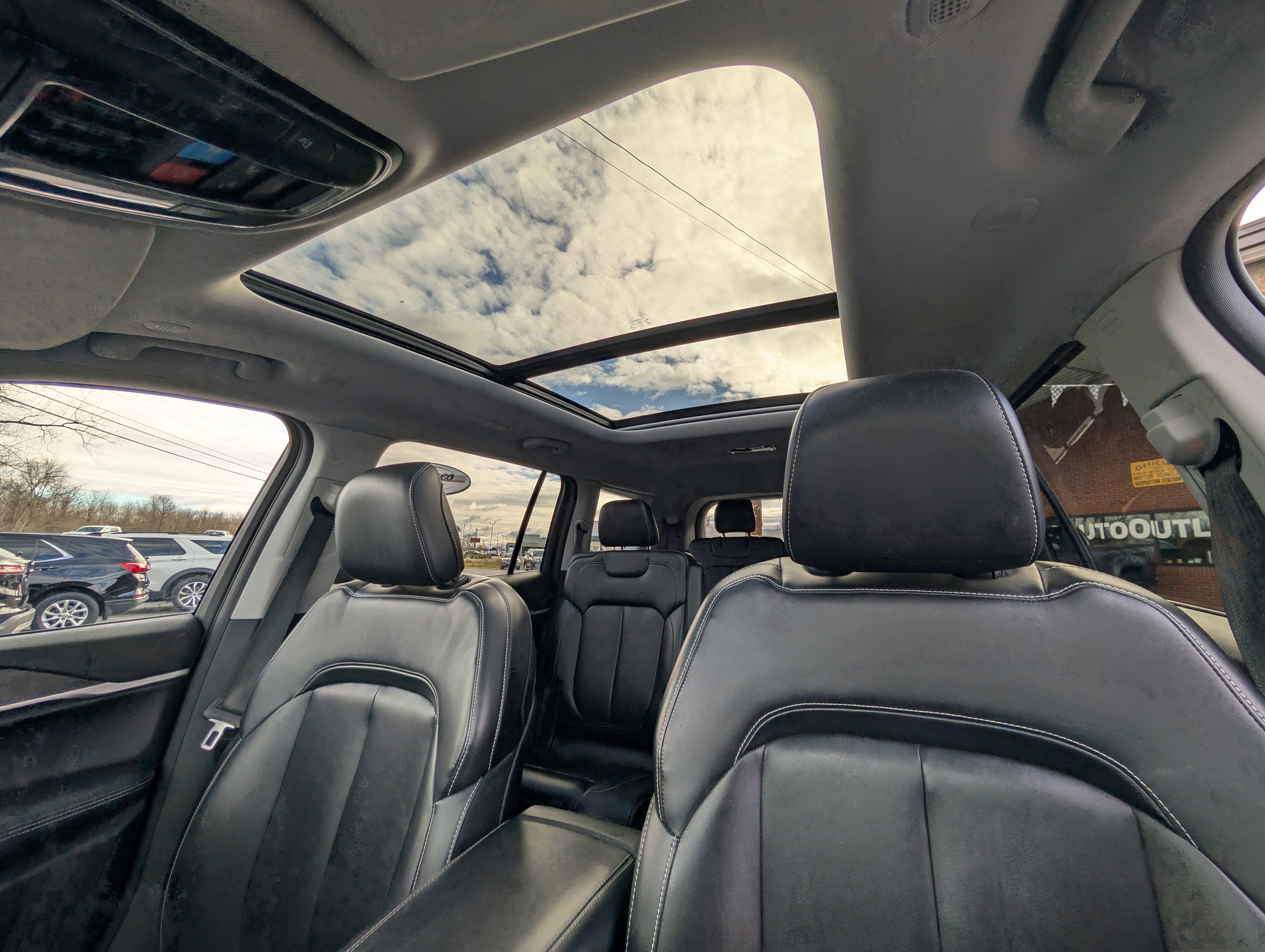 Used 2021 Jeep Grand Cherokee L Limited image 6