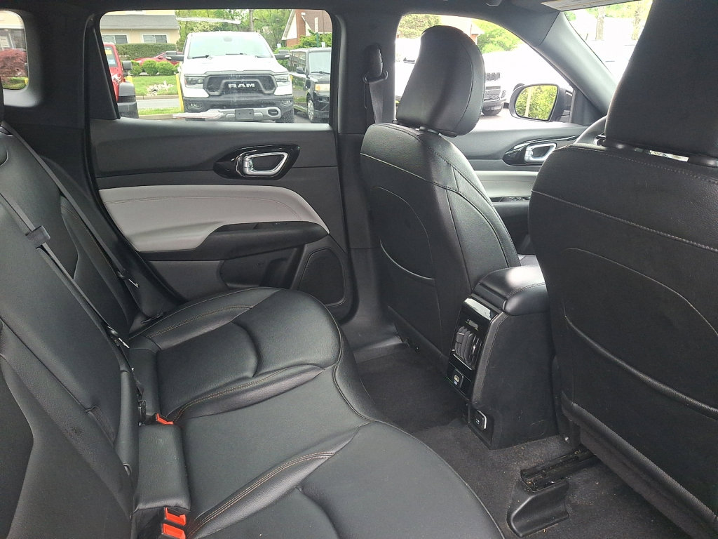 Used 2024 Jeep Compass Limited AWD/4WD image 15