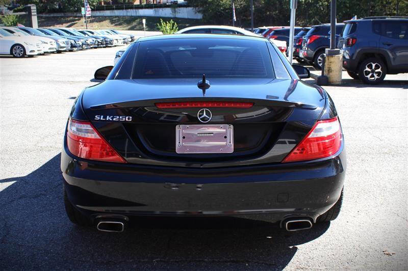Used 2015 Mercedes-Benz SLK 250 w/ Premium Package image 4