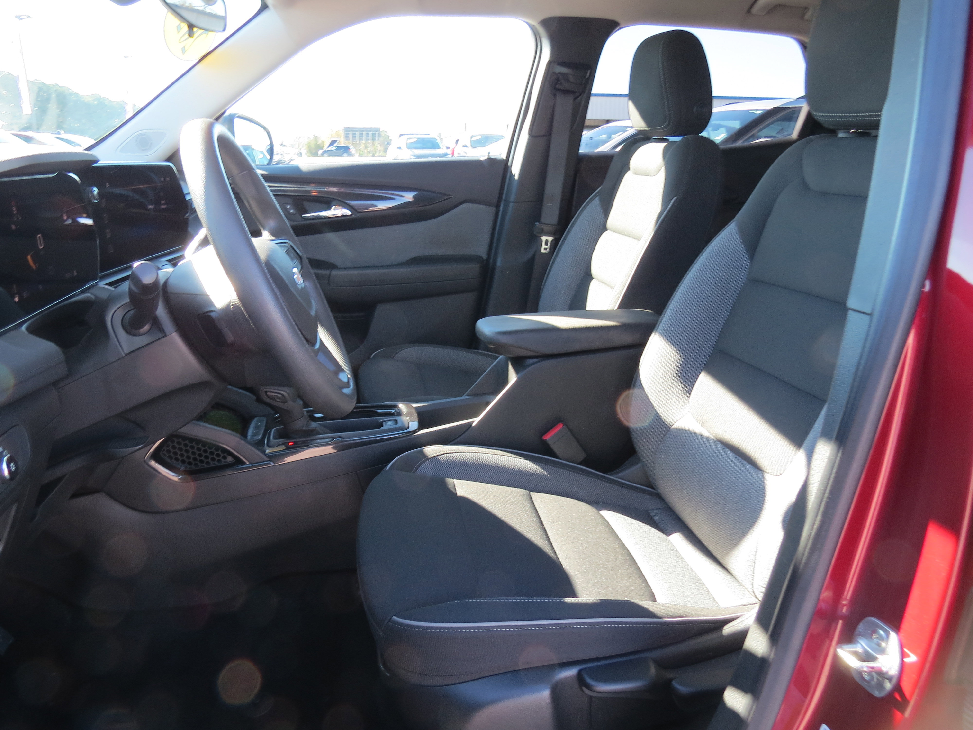 Used 2024 Chevrolet TrailBlazer LS w/ LS Convenience Package image 11