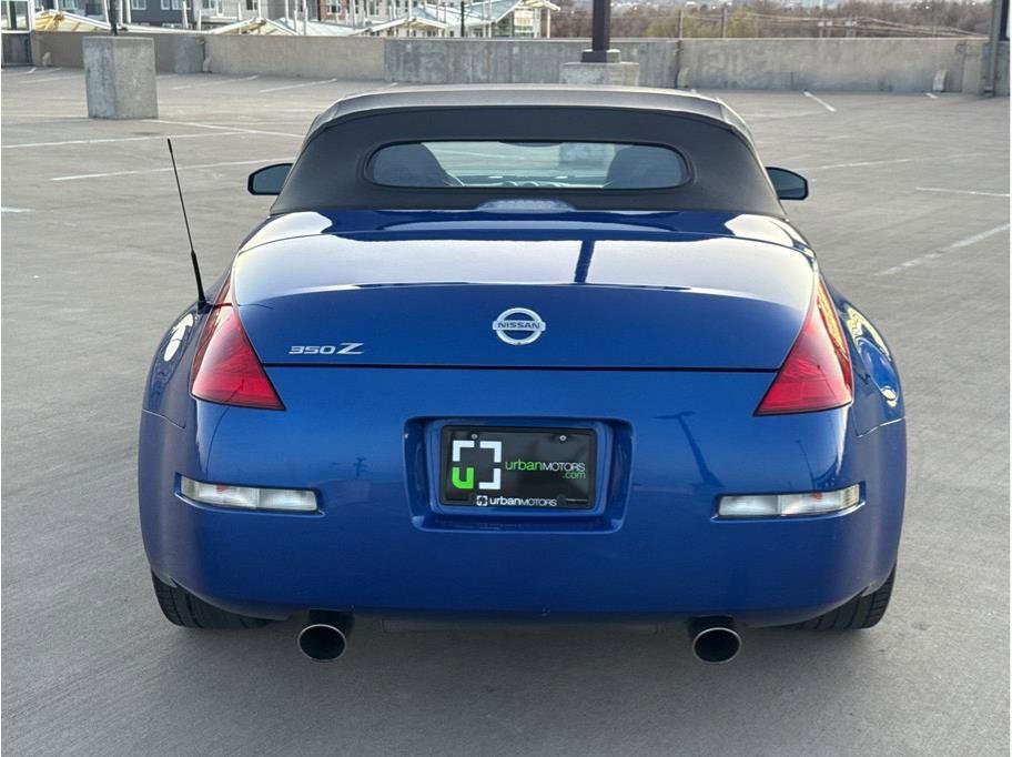 Used 2004 Nissan 350Z Enthusiast w/ Side Airbags Pkg image 7