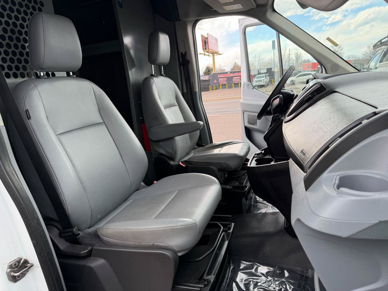 Used 2017 Ford Transit 250 148 High Roof RWD image 17