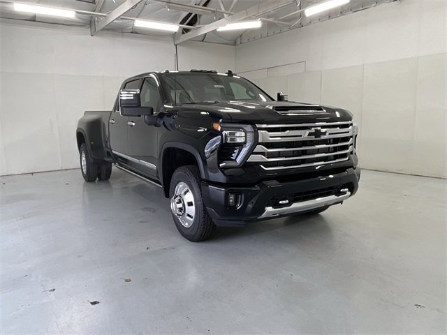 New 2026 Chevrolet Silverado 3500 High Country w/ High Country Premium Package image 13