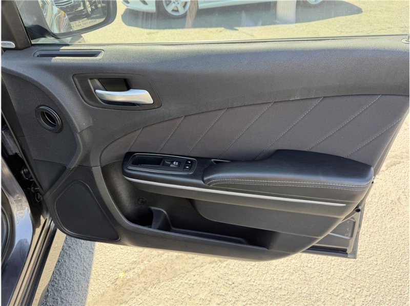 Used 2019 Dodge Charger R/T image 26