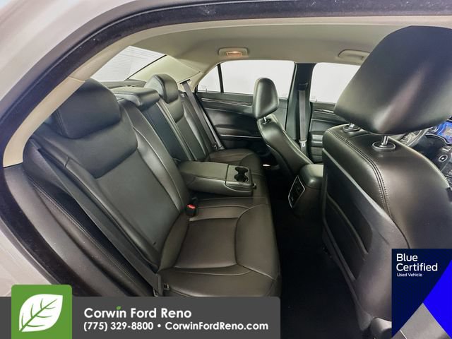 Used 2022 Chrysler 300 Touring L AWD/4WD image 28