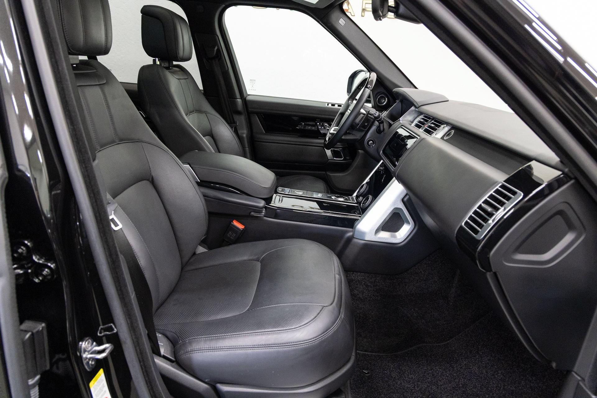 Used 2020 Land Rover Range Rover HSE AWD/4WD image 12