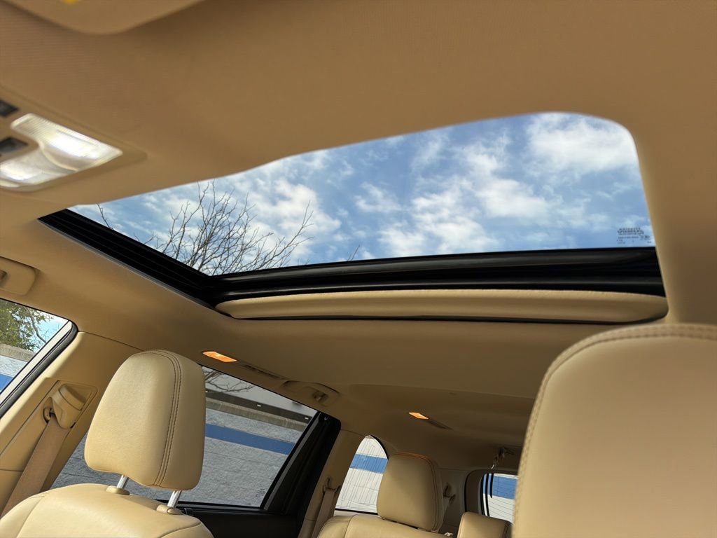 Used 2017 Toyota Highlander XLE image 11