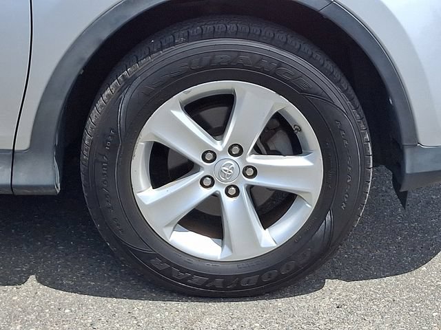 Used 2014 Toyota RAV4 XLE AWD/4WD image 26