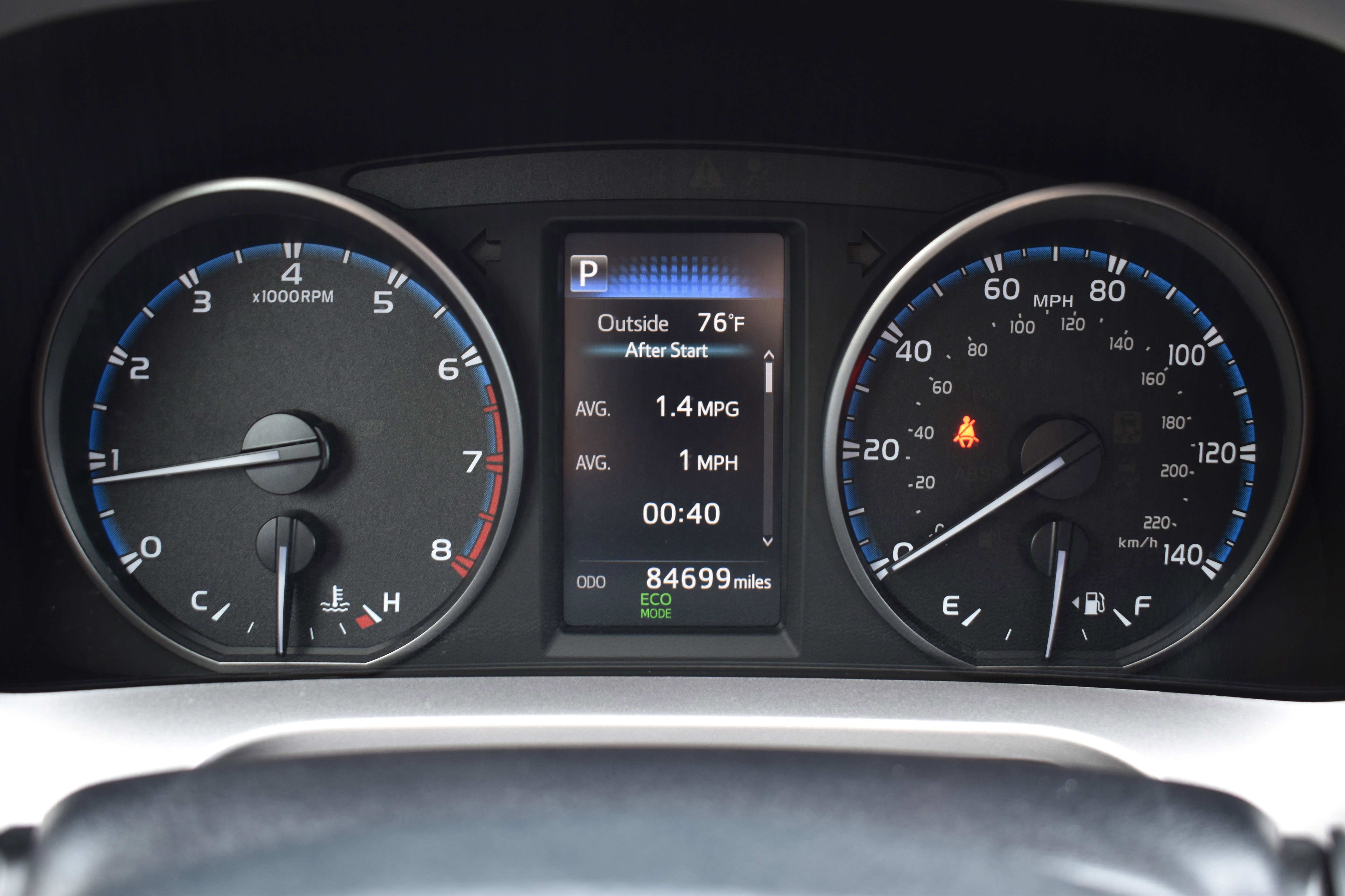 Used 2018 Toyota RAV4 LE w/ All Weather Liner Package image 27