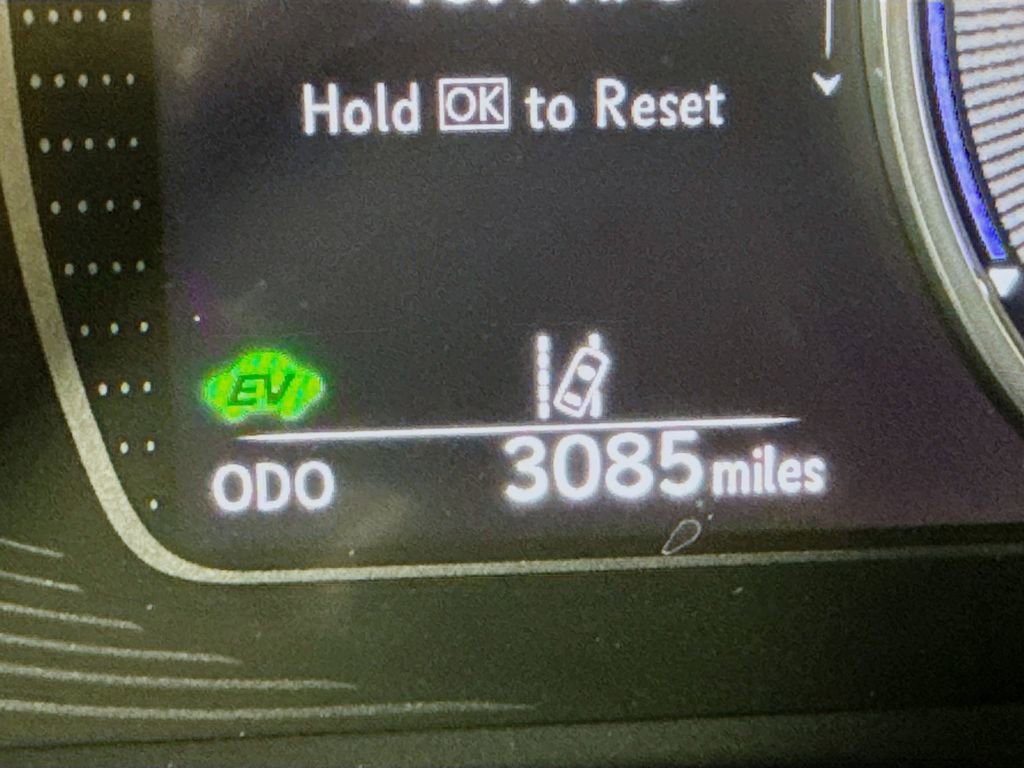 Certified 2025 Lexus ES 300h Ultra Luxury FWD image 12