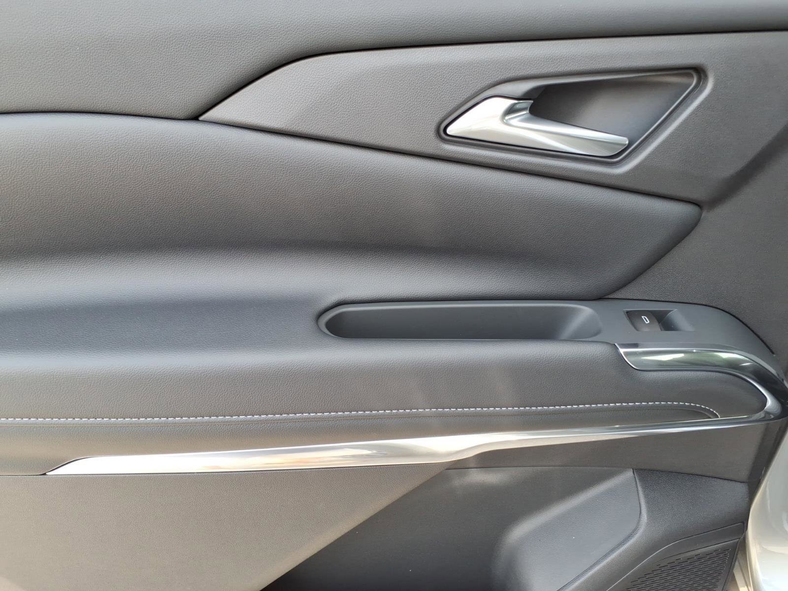 New 2026 Chevrolet Traverse LT image 10