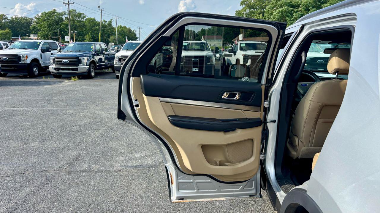 Used 2017 Ford Explorer 4WD image 16