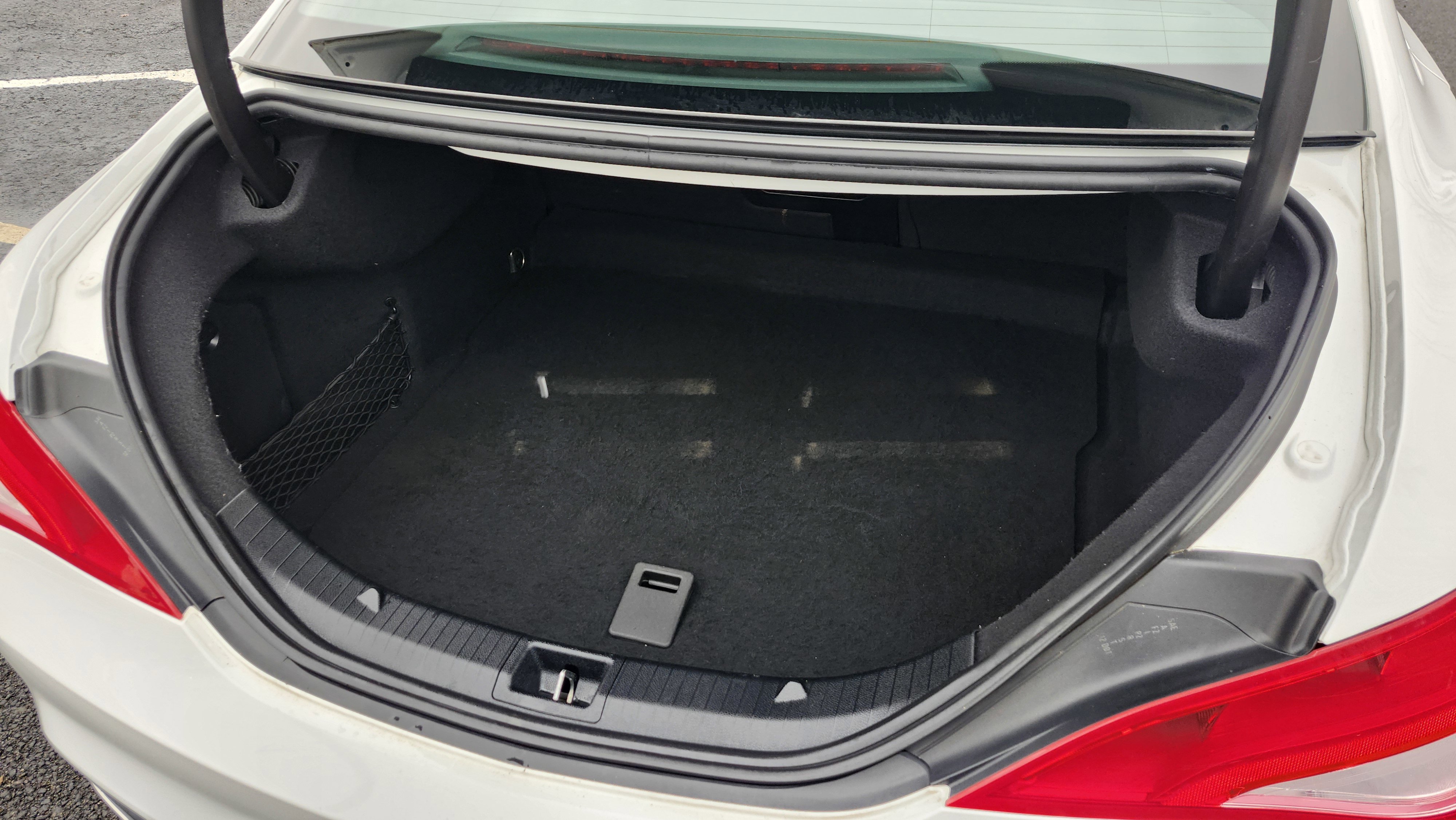 Used 2018 Mercedes-Benz CLA 250 4MATIC image 23