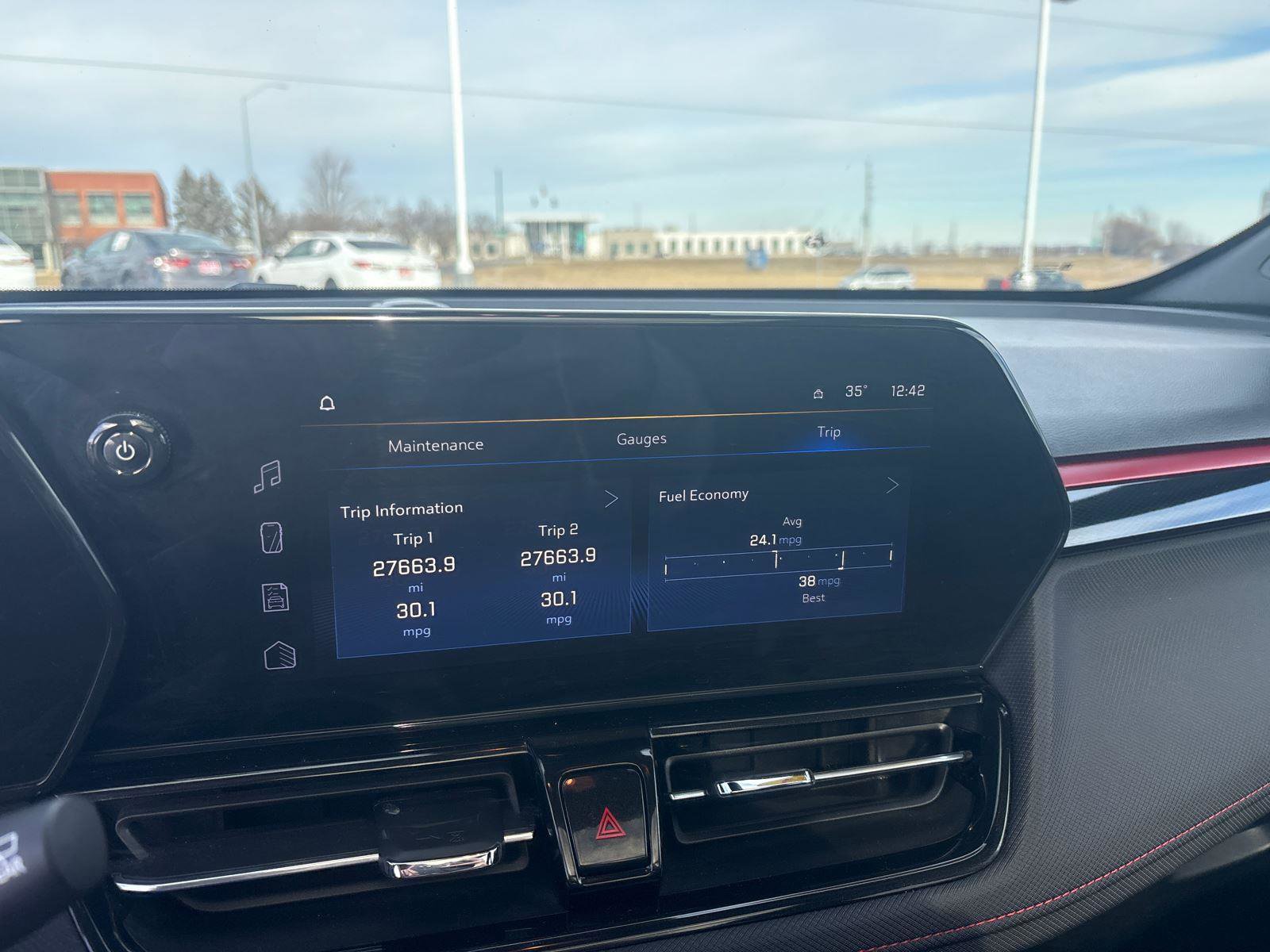 Used 2024 Chevrolet TrailBlazer RS w/ Convenience Package image 23