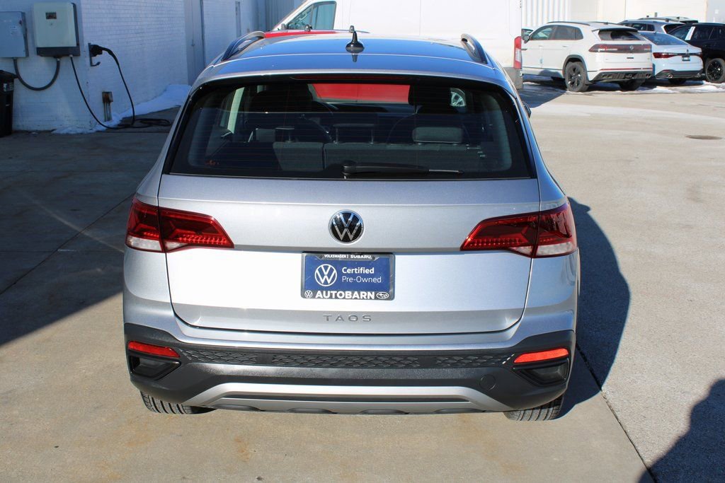 Certified 2024 Volkswagen Taos S image 5