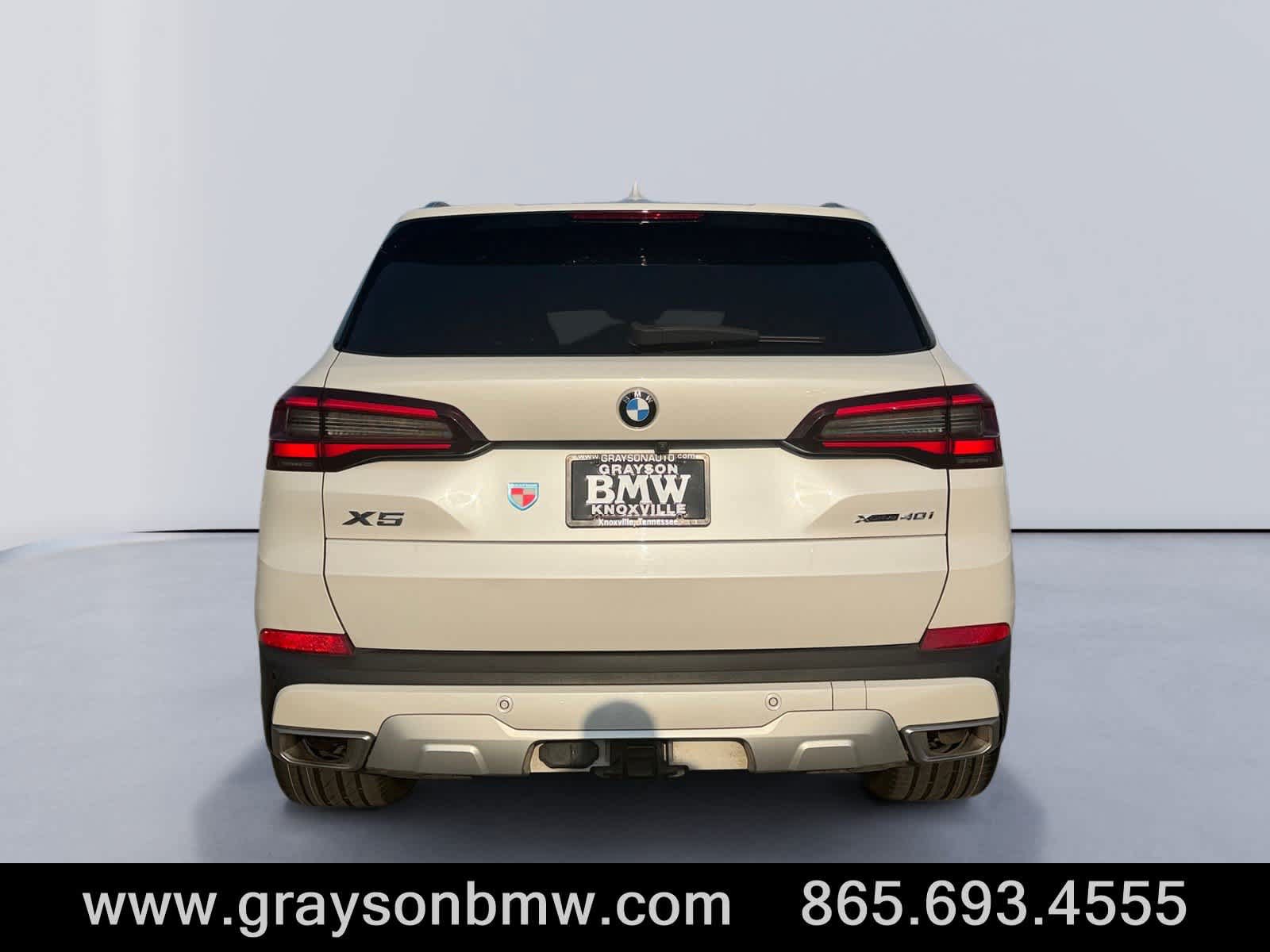 Used 2021 BMW X5 xDrive40i w/ Premium Package 3 AWD/4WD image 4