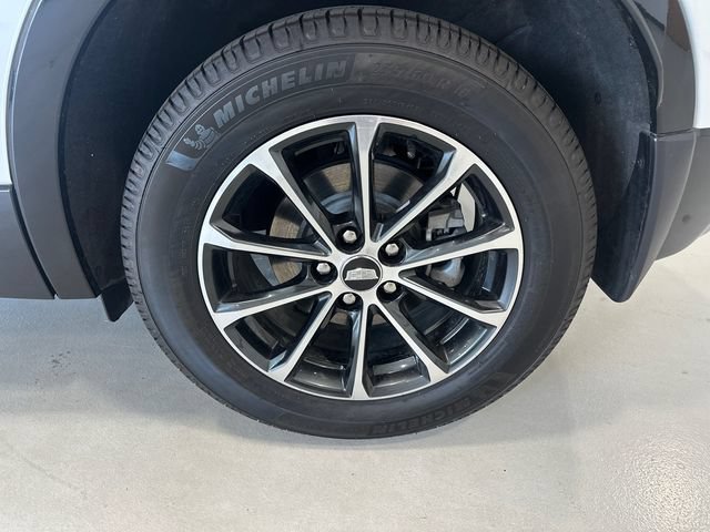 Certified 2024 Cadillac XT4 Sport AWD/4WD image 9