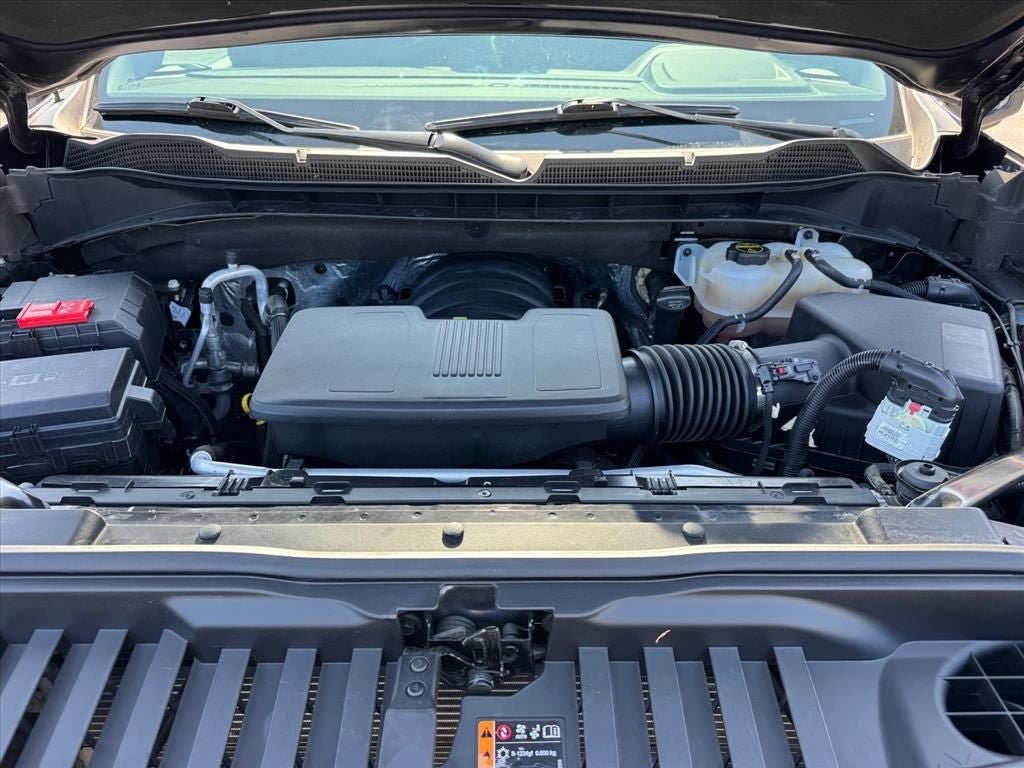 Used 2024 Chevrolet Silverado 1500 LT Trail Boss w/ LT Trail Boss Premium Package AWD/4WD image 18