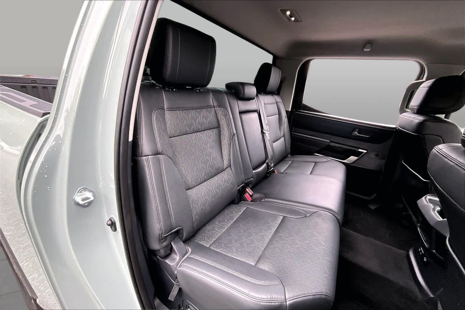 Used 2024 Toyota Tundra Limited AWD/4WD image 20
