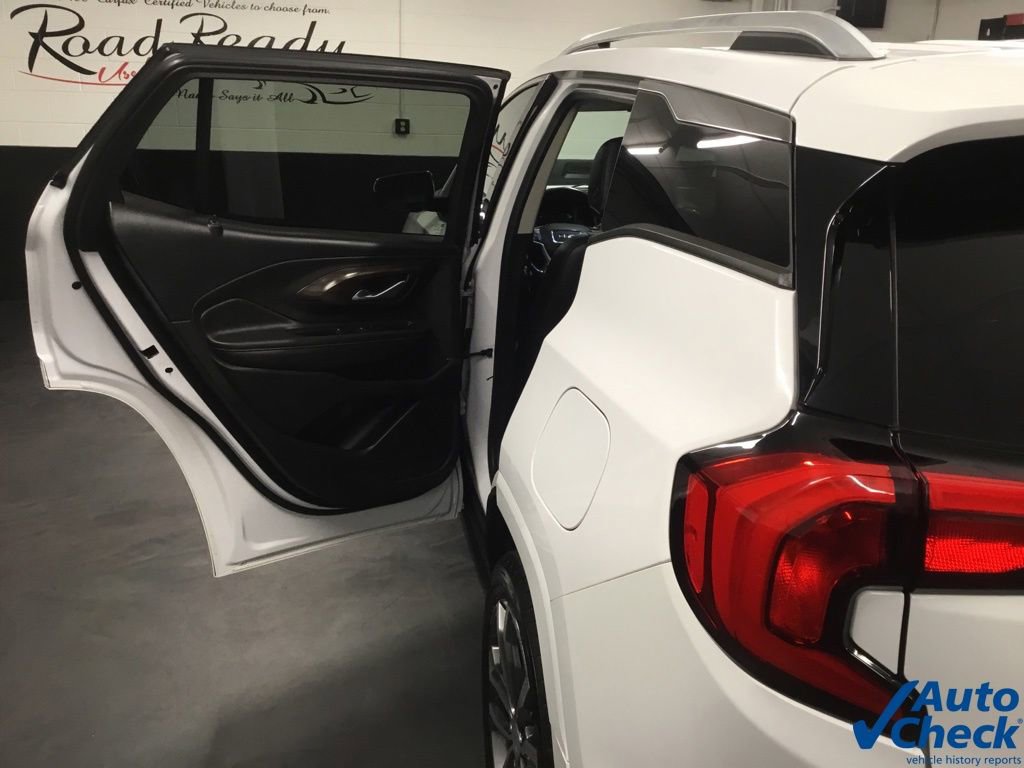 Used 2018 GMC Terrain Denali w/ Advanced Safety Package AWD/4WD image 27