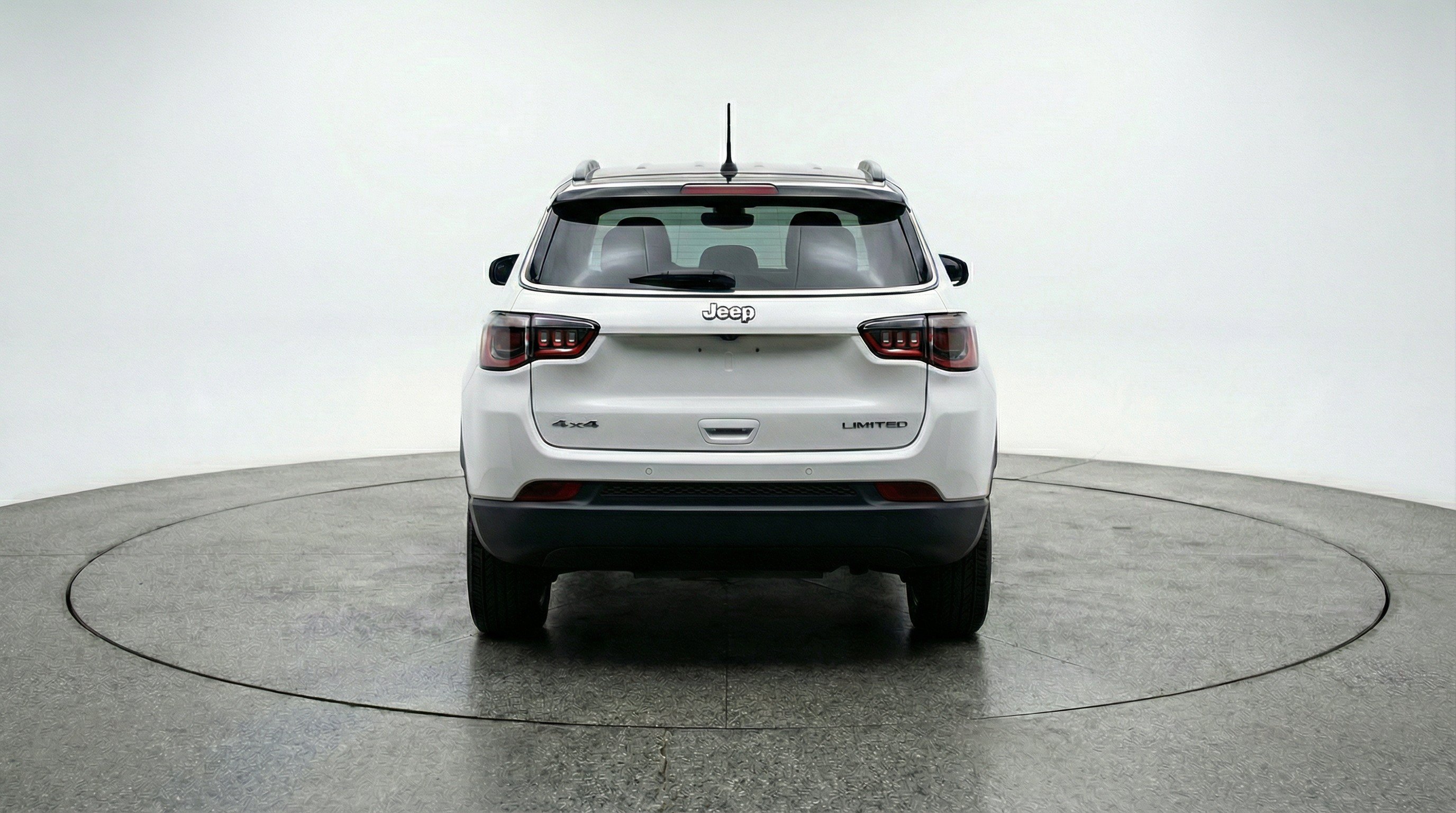 Used 2025 Jeep Compass Limited AWD/4WD image 7